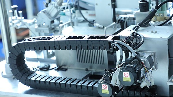 全自動(dòng)三軸點(diǎn)膠機(jī)