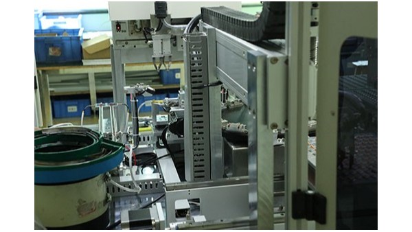 點膠機廠家的選擇