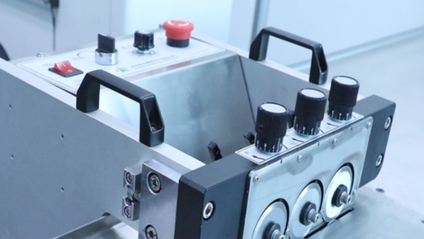 深圳燈條分板機-全自動分板機-手推分板機現(xiàn)貨供應(yīng)