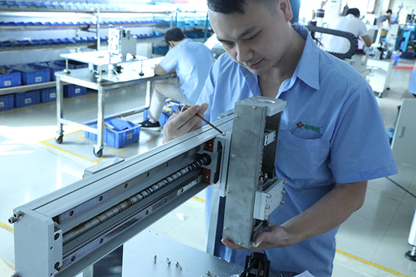 立式全自動點膠機裝配