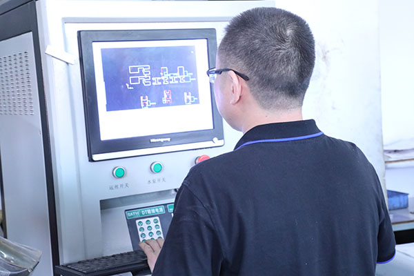 點(diǎn)膠機(jī)