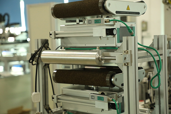 深圳視覺(jué)點(diǎn)膠機(jī)廠家