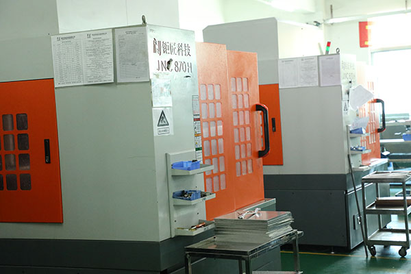 全自動點(diǎn)膠機(jī)廠家價(jià)格