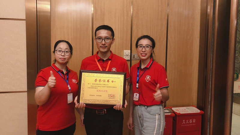 東莞精密點(diǎn)膠機(jī)廠(chǎng)家