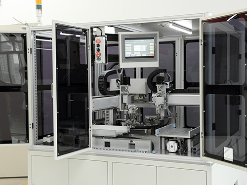 深圳全自動(dòng)點(diǎn)膠機(jī)廠家